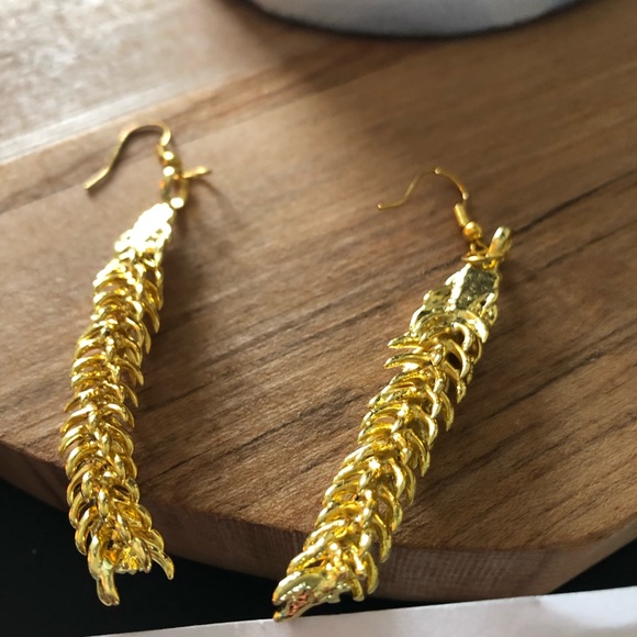Jewelry - 24k overlay leaf earrings